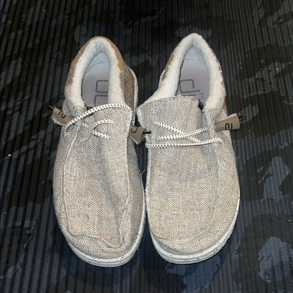 Hey Dude Men's Light tan /brown Slip-On